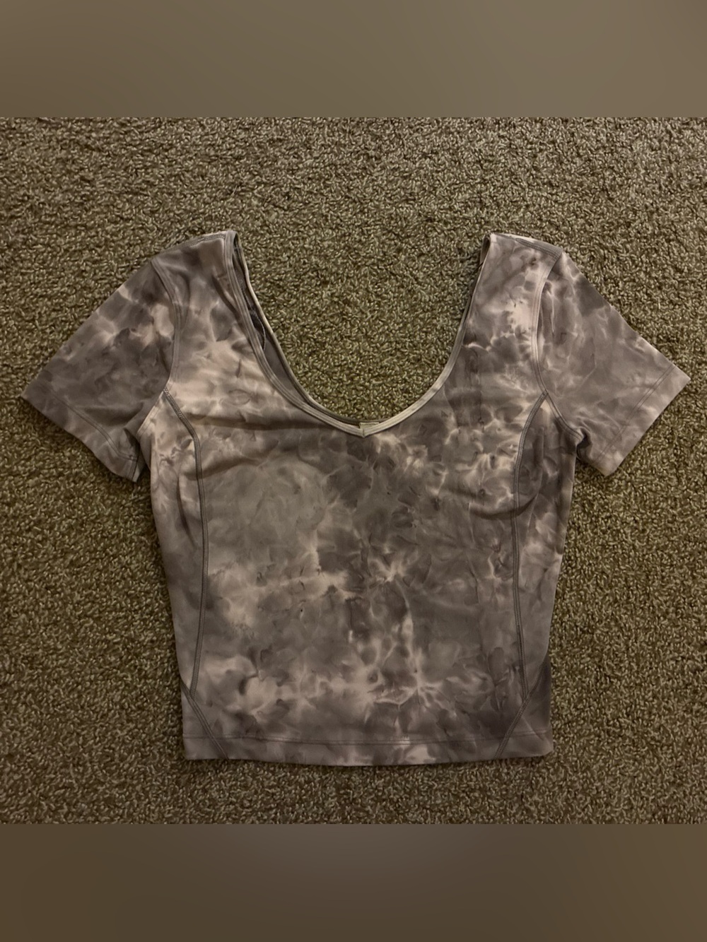Lululemon Athletica Gray Tie-Dye Short Sleeve Top
